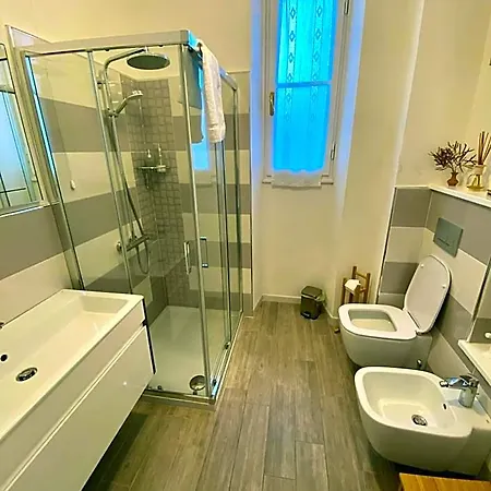 Гостевой дом Iola - Q9416 3*